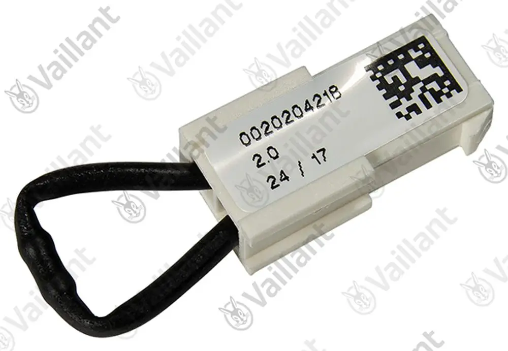 Vaillant Kabel mit einem schwarzen Verbindungselement und einem Barcode-Label. Das Produkt ist kompakt und offensichtlich für den Einsatz in Heizsystemen konzipiert.